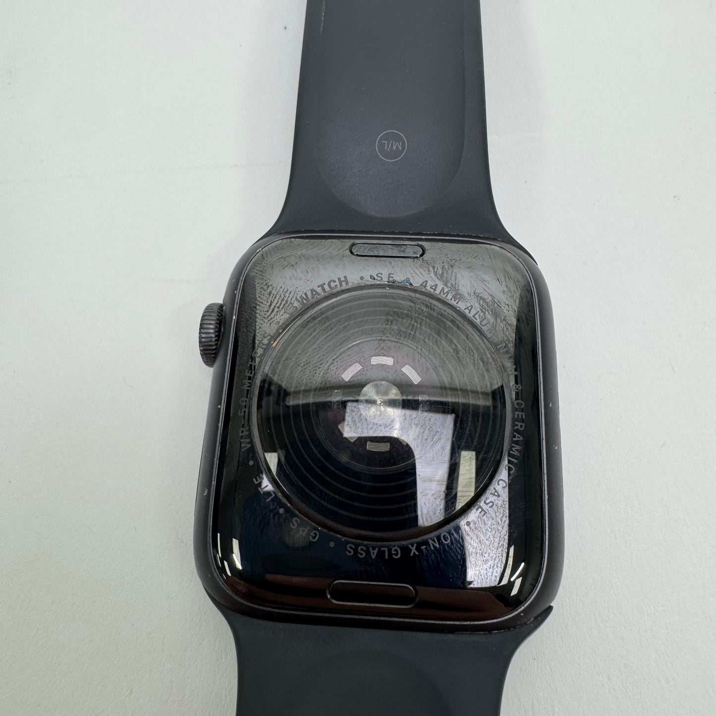 Unlocked Apple Watch SE 2nd Gen 44MM Black Aluminum Black Sport Band MYER2LL/A