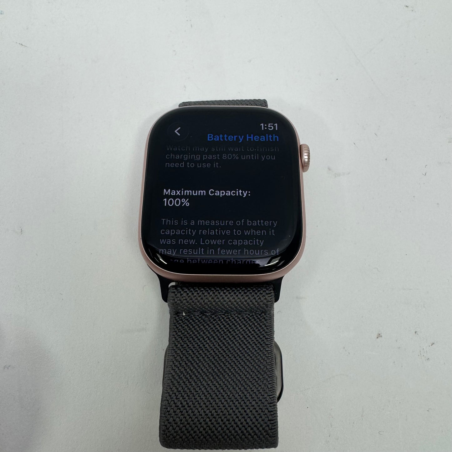 Unlocked Apple Watch Series 10 Rose Gold Aluminum Veiled Grey Nike Sportย Band