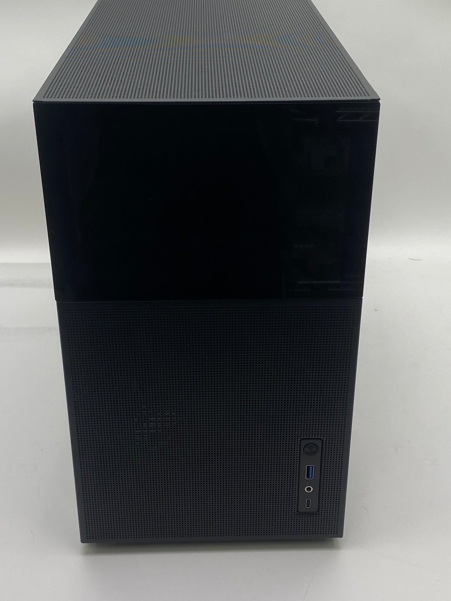 Jonsplus Studio Custom PC Ryzen 7 3700X 32GB RAM 2TB SSD GeForce RTX 3090