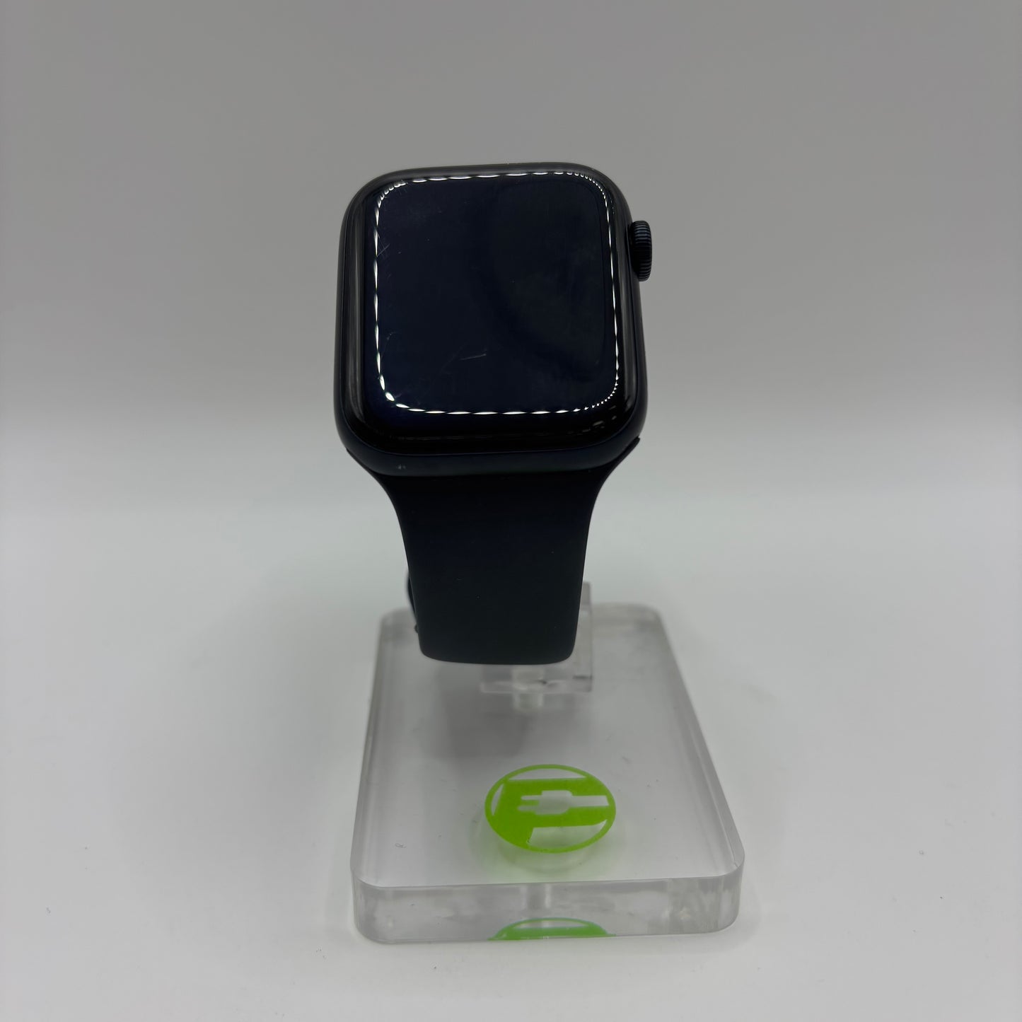 Unlocked Apple Watch SE 3 44MM Midnight Aluminum Black Sport Band MEPJ4LW/A