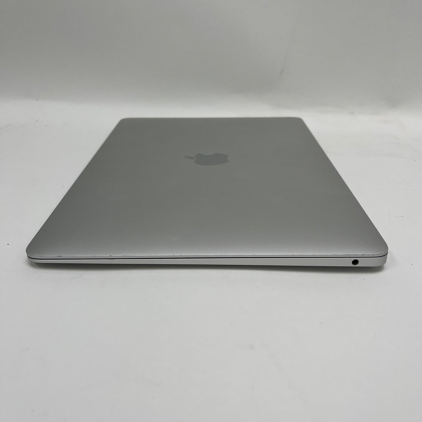 2020 Apple MacBook Air 13.3" i5 1.8GHz 8GB RAM 128GB SSD Silver A1932