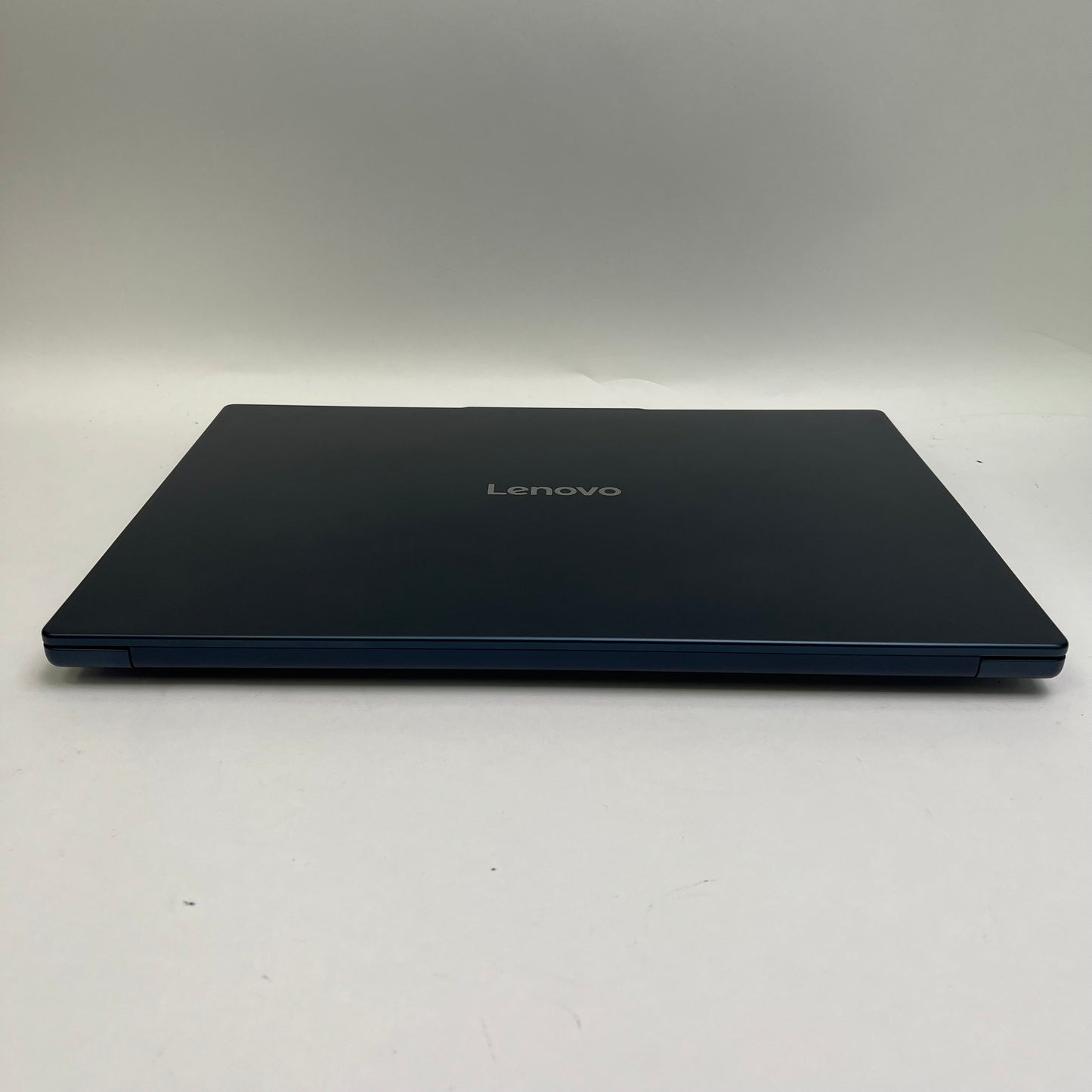 Lenovo IdeaPad Slim 5 16IRH10R 16" Core 5 210H 2.2GHz 16GB RAM 512GB SSD
