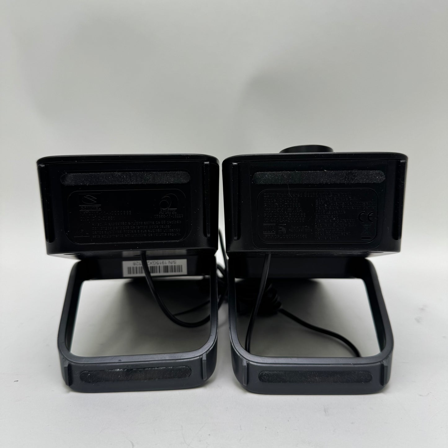 Logitech z207 Powered Bookshelf Speakers Black 980-001294