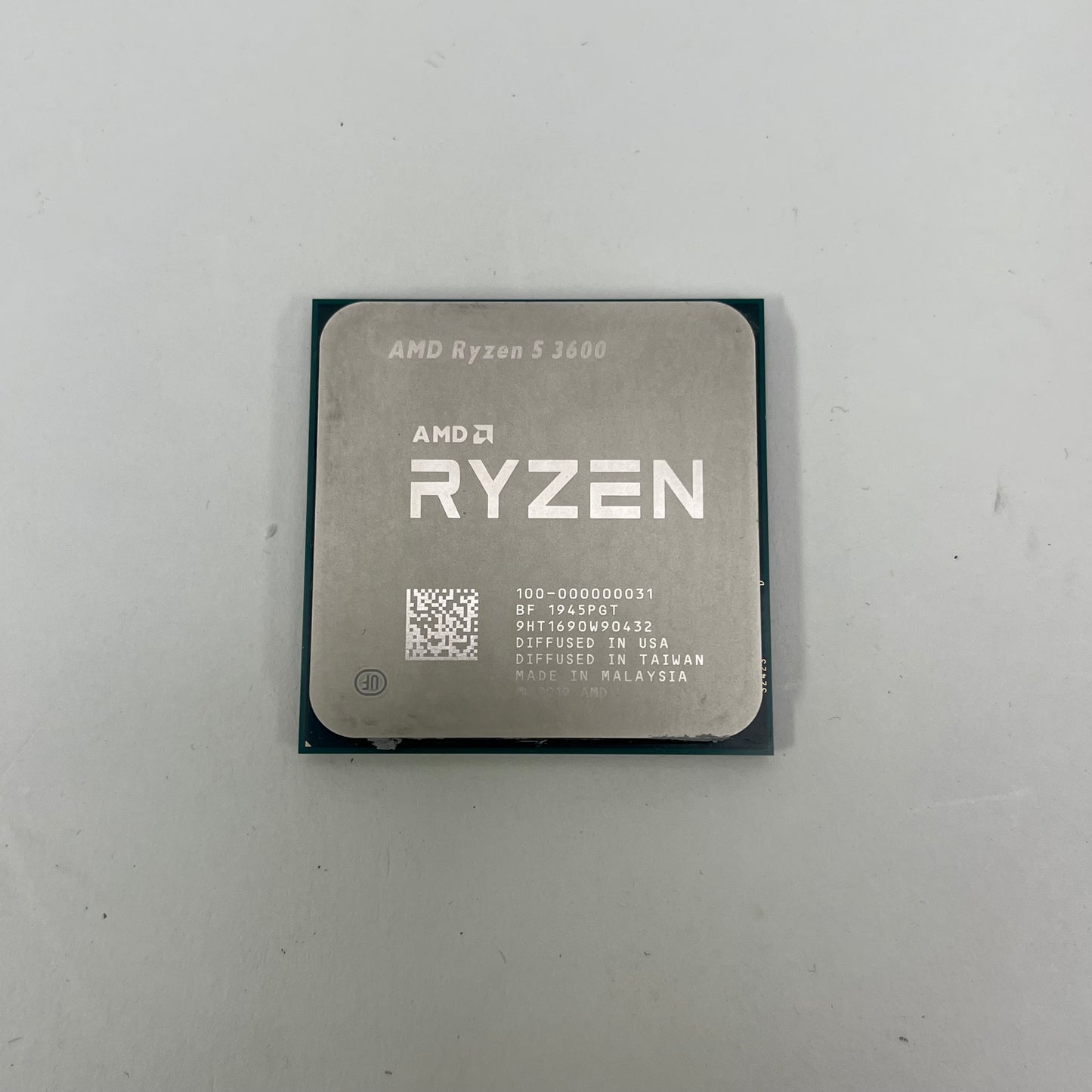 AMD Ryzen 5 3600 3.60GHz 6 Core 100-000000031 12 Thread AM4