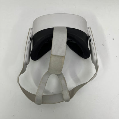 Meta Quest 3S 128GB Standalone All-in-One VR Headset P97