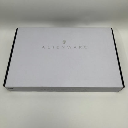 Alienware M16 R1 16" Ryzen 9 7845HX 3.0GHz 32GB RAM 1TB SSD RTX 4080 480Hz