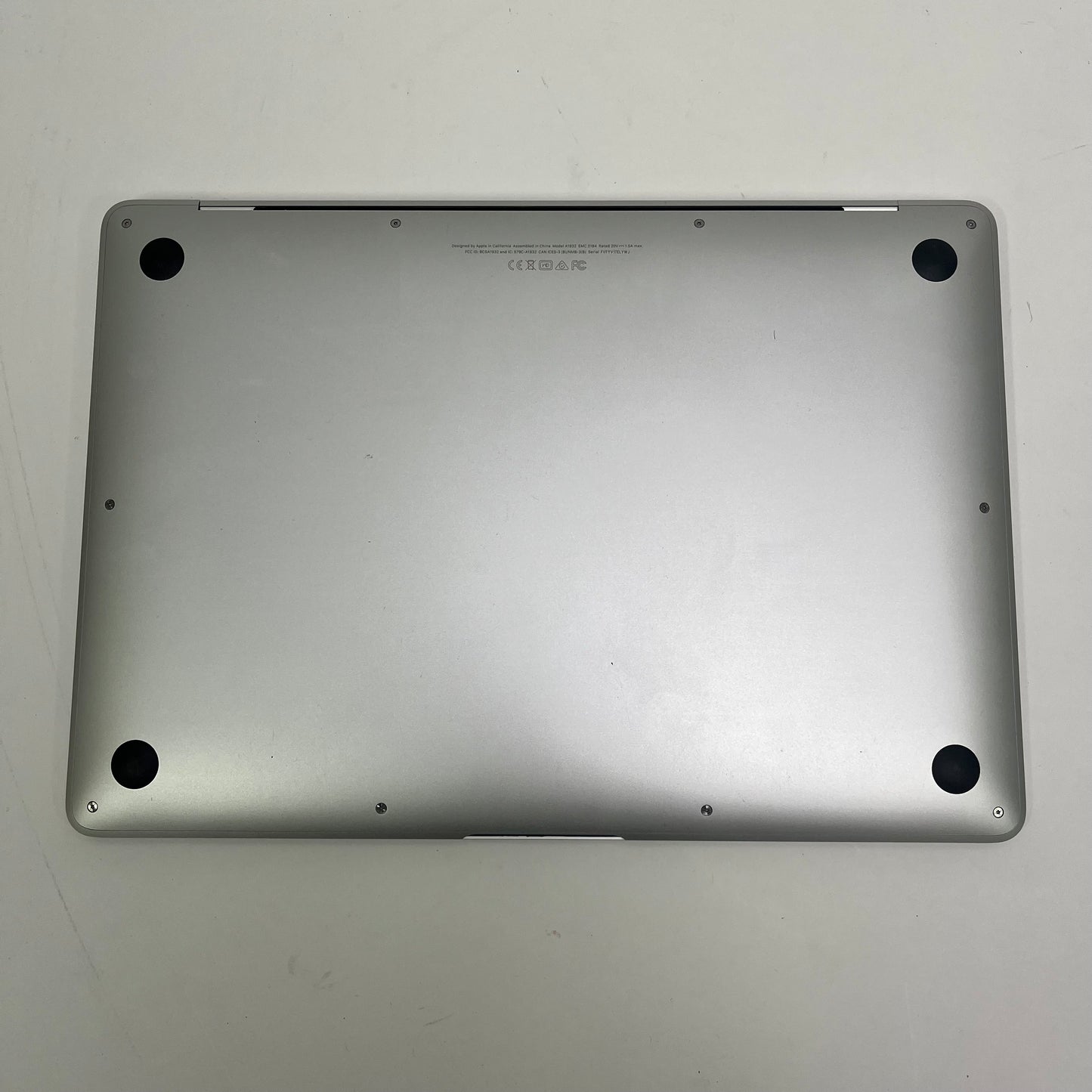 2020 Apple MacBook Air 13.3" i5 1.8GHz 8GB RAM 128GB SSD Silver A1932