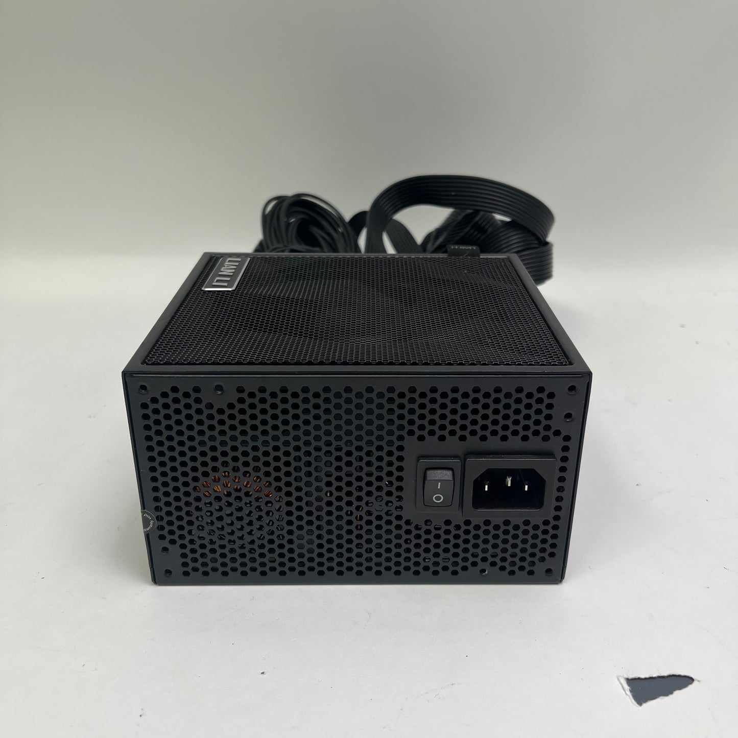 Lian Li Edge Gold 80 Plus Gold 1000W Fully Modular Power Supply