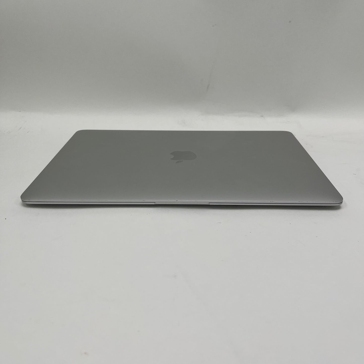 2020 Apple MacBook Air 13.3" i5 1.8GHz 8GB RAM 128GB SSD Silver A1932