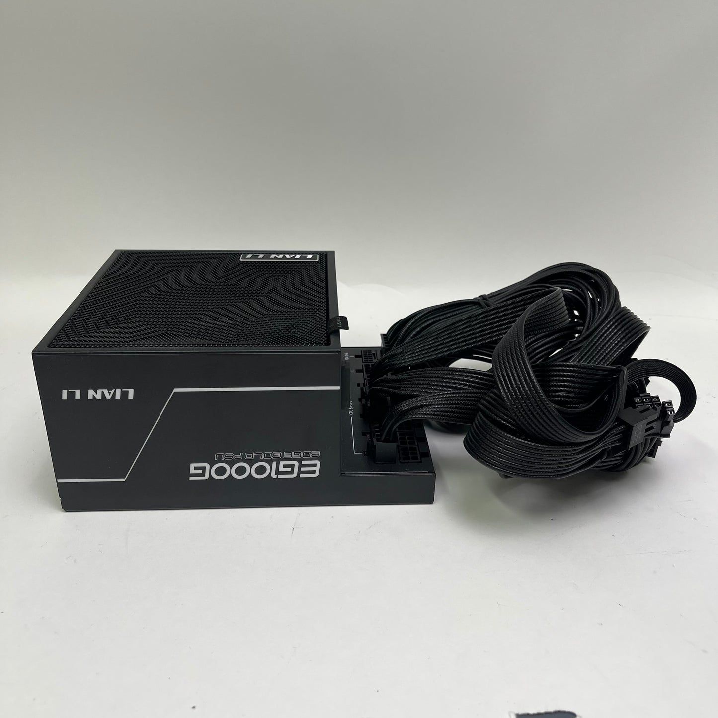 Lian Li Edge Gold 80 Plus Gold 1000W Fully Modular Power Supply