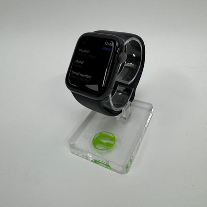 Unlocked Apple Watch SE 2nd Gen 44MM Black Aluminum Black Sport Band MYER2LL/A