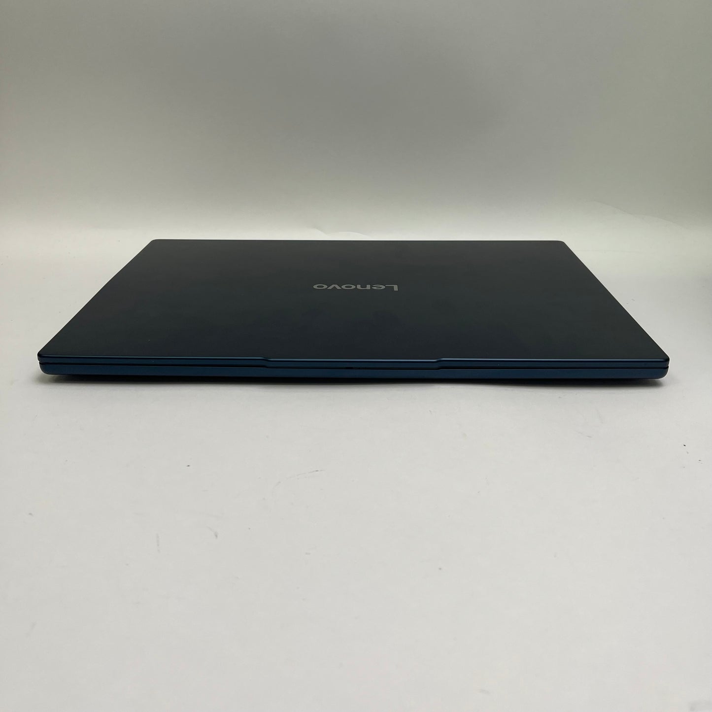 Lenovo IdeaPad Slim 5 16IRH10R 16" Core 5 210H 2.2GHz 16GB RAM 512GB SSD