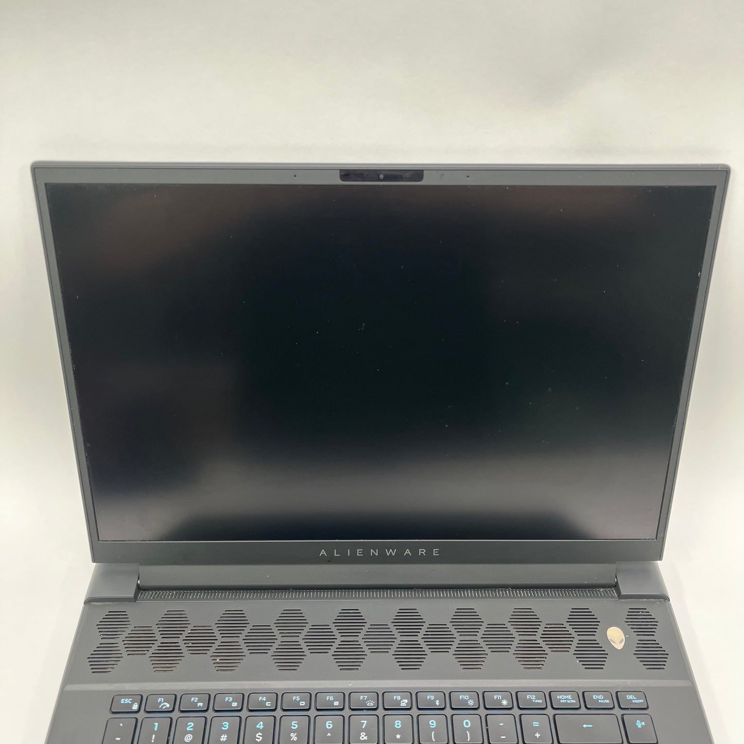 Alienware M16 R1 16" Ryzen 9 7845HX 3.0GHz 32GB RAM 1TB SSD RTX 4080 480Hz