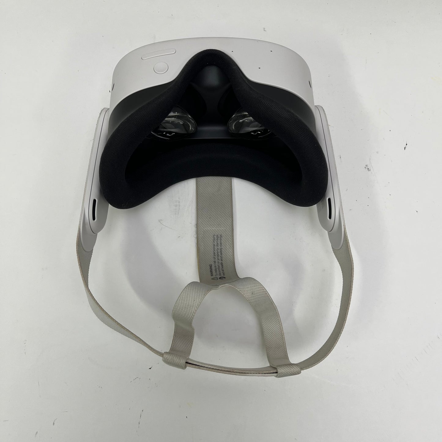 Meta Quest 3S 128GB Standalone All-in-One VR Headset P97