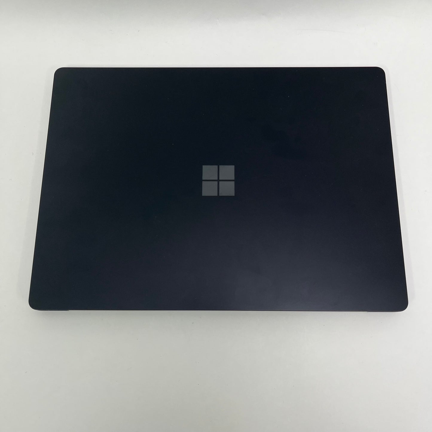 Microsoft Surface Laptop 4 1951 13.5" i7-1185G7 3.0GHz 16GB RAM 256GB SSD