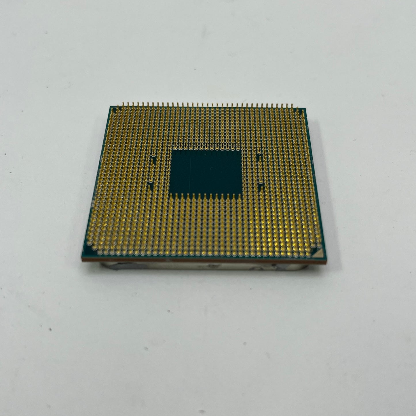 AMD Ryzen 5 3600 3.60GHz 6 Core 100-000000031 12 Thread AM4