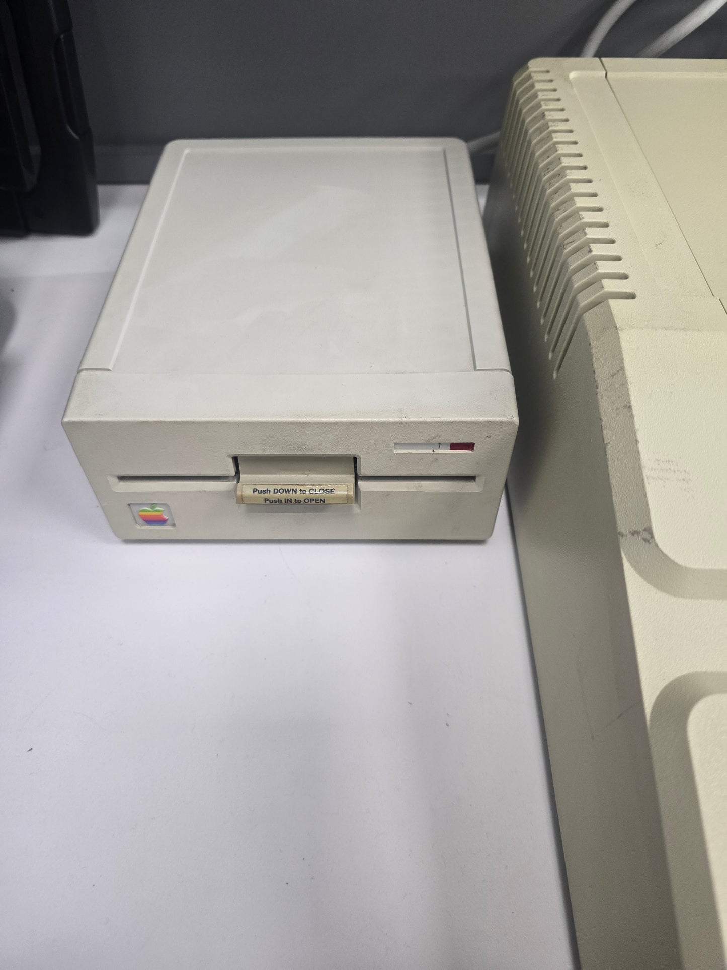 Apple IIe Computer A2S2064